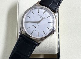 Patek Philippe Calatrava 5196G-001 (2020) - Silver dial 37 mm White Gold case