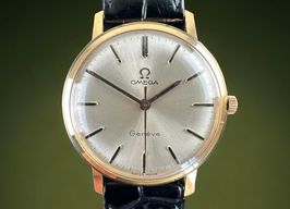 Omega Genève 18k Yellow Gold (1968) - White dial 32 mm Yellow Gold case