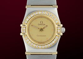 Omega Constellation 895.1080.1 (1993) - Gold dial 22 mm Gold/Steel case