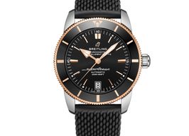 Breitling Superocean Heritage UB2010121B1S1 (2023) - Zwart wijzerplaat 42mm Goud/Staal