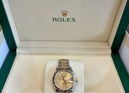 Rolex Lady-Datejust 279173 (2025) - Champagne wijzerplaat 28mm Goud/Staal