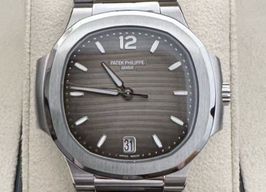 Patek Philippe Nautilus 7118/1A-011 (2024) - Grijs wijzerplaat 35mm Staal