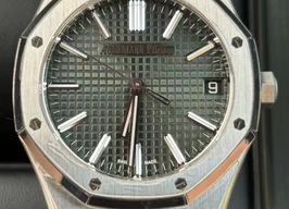 Audemars Piguet Royal Oak Selfwinding 15510ST.OO.1320ST.04 (2025) - Groen wijzerplaat 41mm Staal