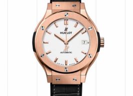 Hublot Classic Fusion 565.OX.2611.LR (2023) - Zilver wijzerplaat 38mm Roségoud