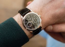 Patek Philippe Chronograph 5170G (2022) - Silver dial 40 mm White Gold case