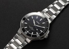 Oris Aquis Date 01 733 7789 4154-07 8 23 04PEB (2024) - Black dial 44 mm Steel case