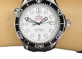 Omega Seamaster Diver 300 M 210.32.42.20.04.001 (2024) - White dial 42 mm Steel case