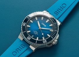 Oris Aquis Date 01 400 7790 4135-07 4 23 45EB (2024) - Blauw wijzerplaat 44mm Staal