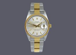 Rolex Oyster Perpetual Date 15233 (1996) - Champagne wijzerplaat 34mm Goud/Staal