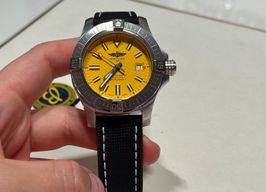 Breitling Avenger A17319101I1X2 -