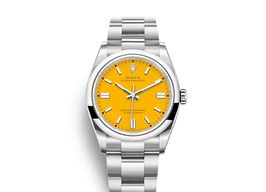 Rolex Oyster Perpetual 36 126000 (Onbekend (willekeurig serienummer)) - Geel wijzerplaat 36mm Staal