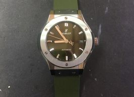 Hublot Classic Fusion 565.NX.8970.RX (2023) - Groen wijzerplaat 38mm Titanium