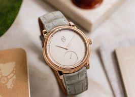 Parmigiani Fleurier Toric PFC940-2010001-300181-EN (2024) - Silver dial 40 mm Rose Gold case