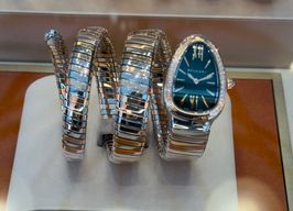 Bulgari Serpenti 102791 (2025) - Green dial 35 mm Rose Gold case